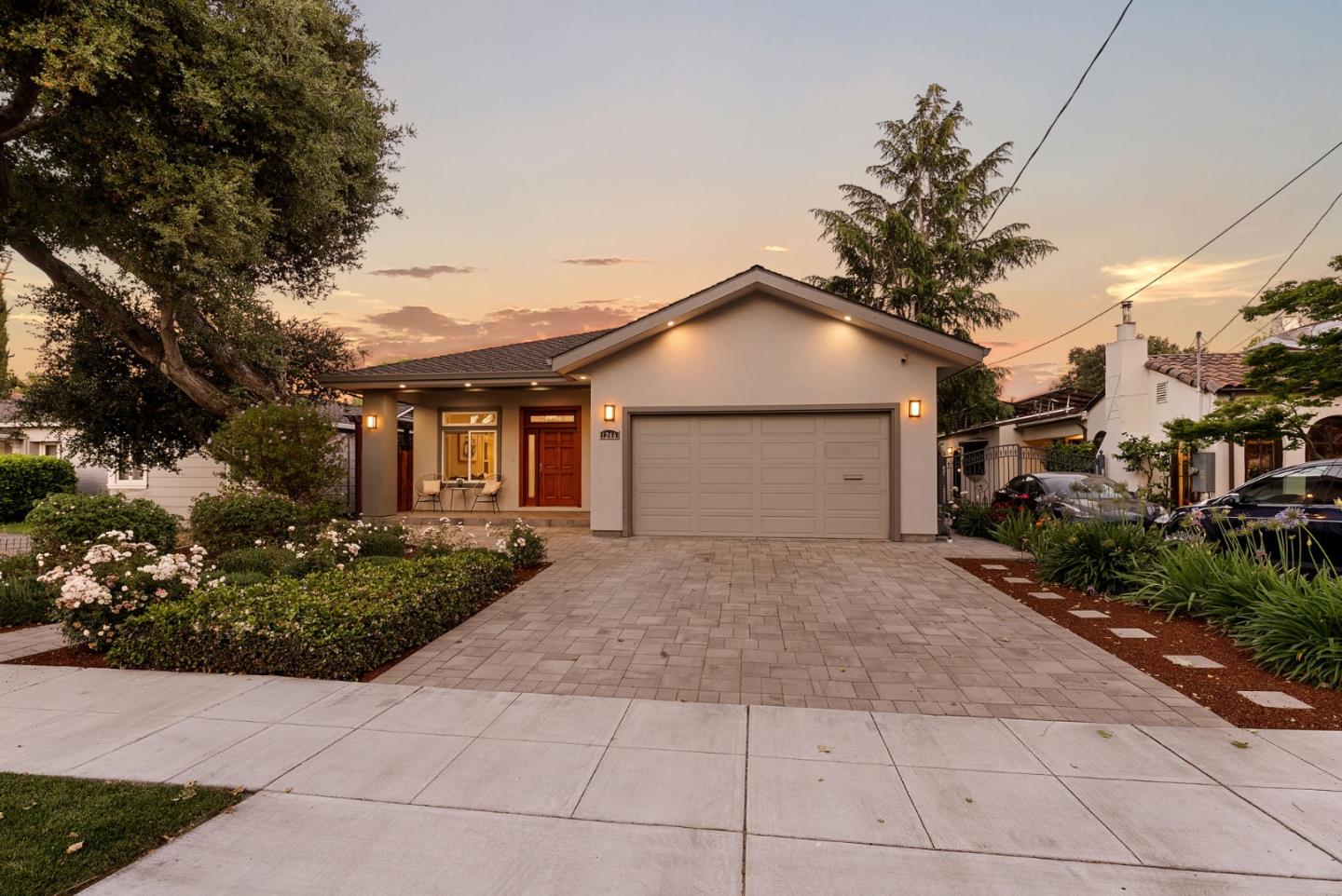 1246 University Avenue