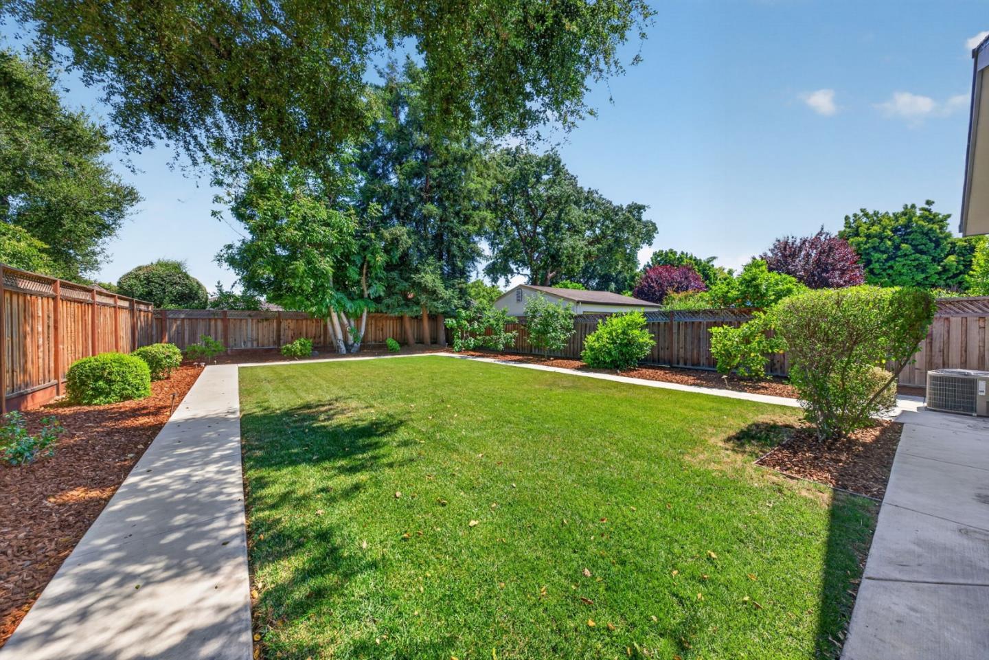 1246 University Avenue