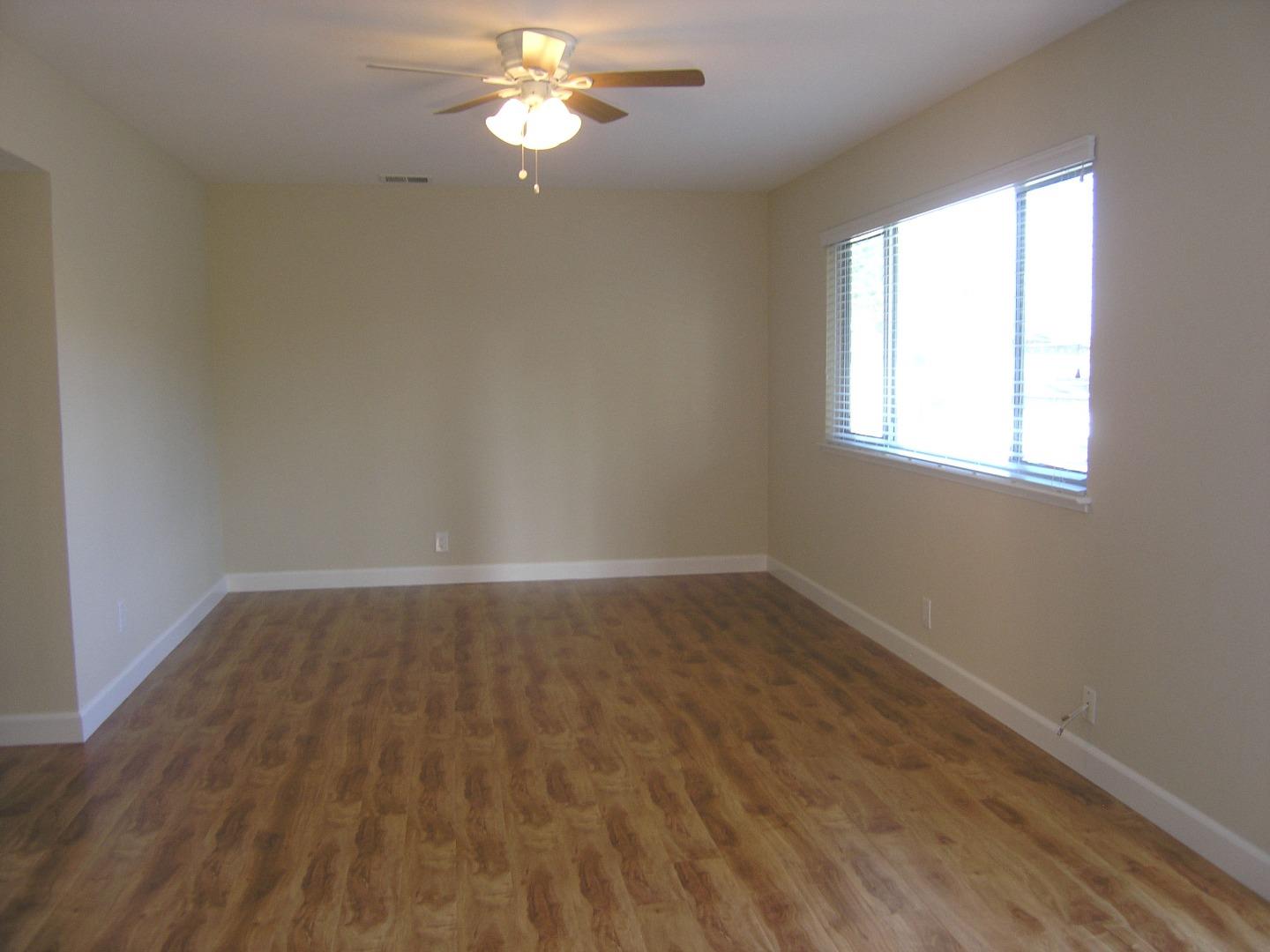 212 Wilton DR
