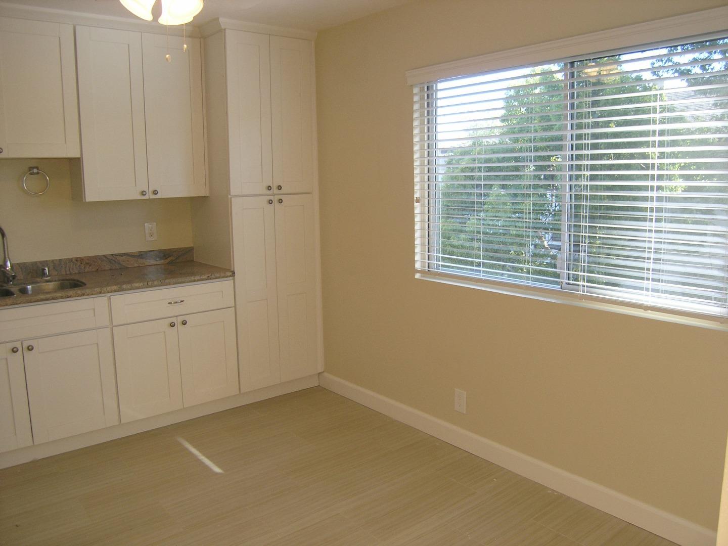 212 Wilton DR