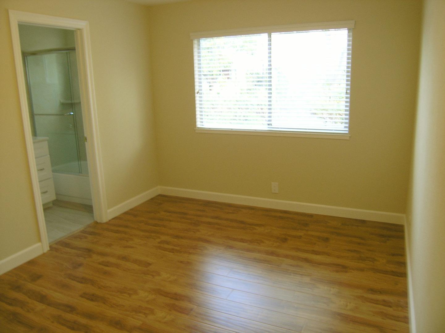 212 Wilton DR