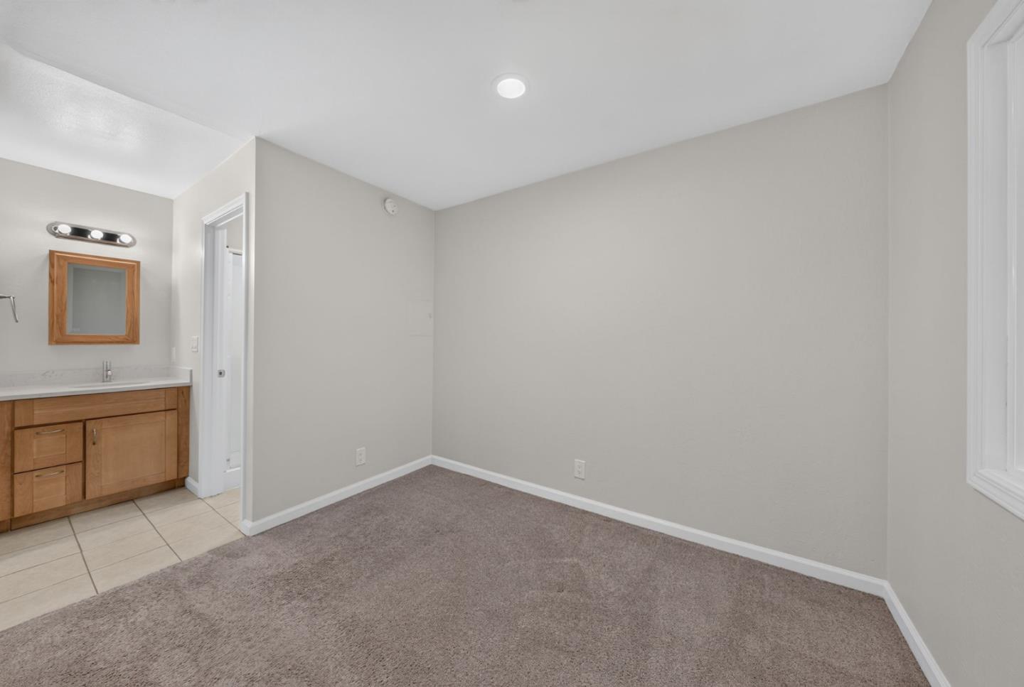 934 Kiely BLVD G