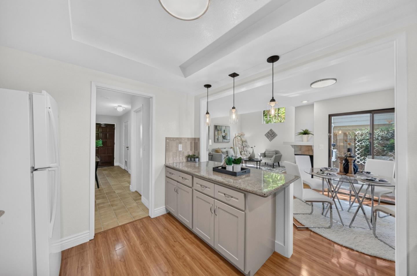 1205 Sierra Village WAY