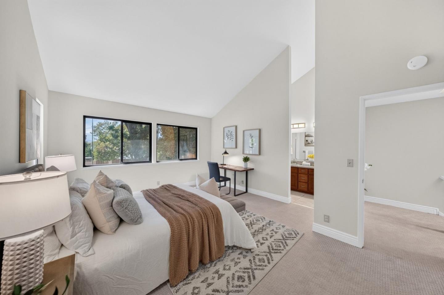 1205 Sierra Village WAY
