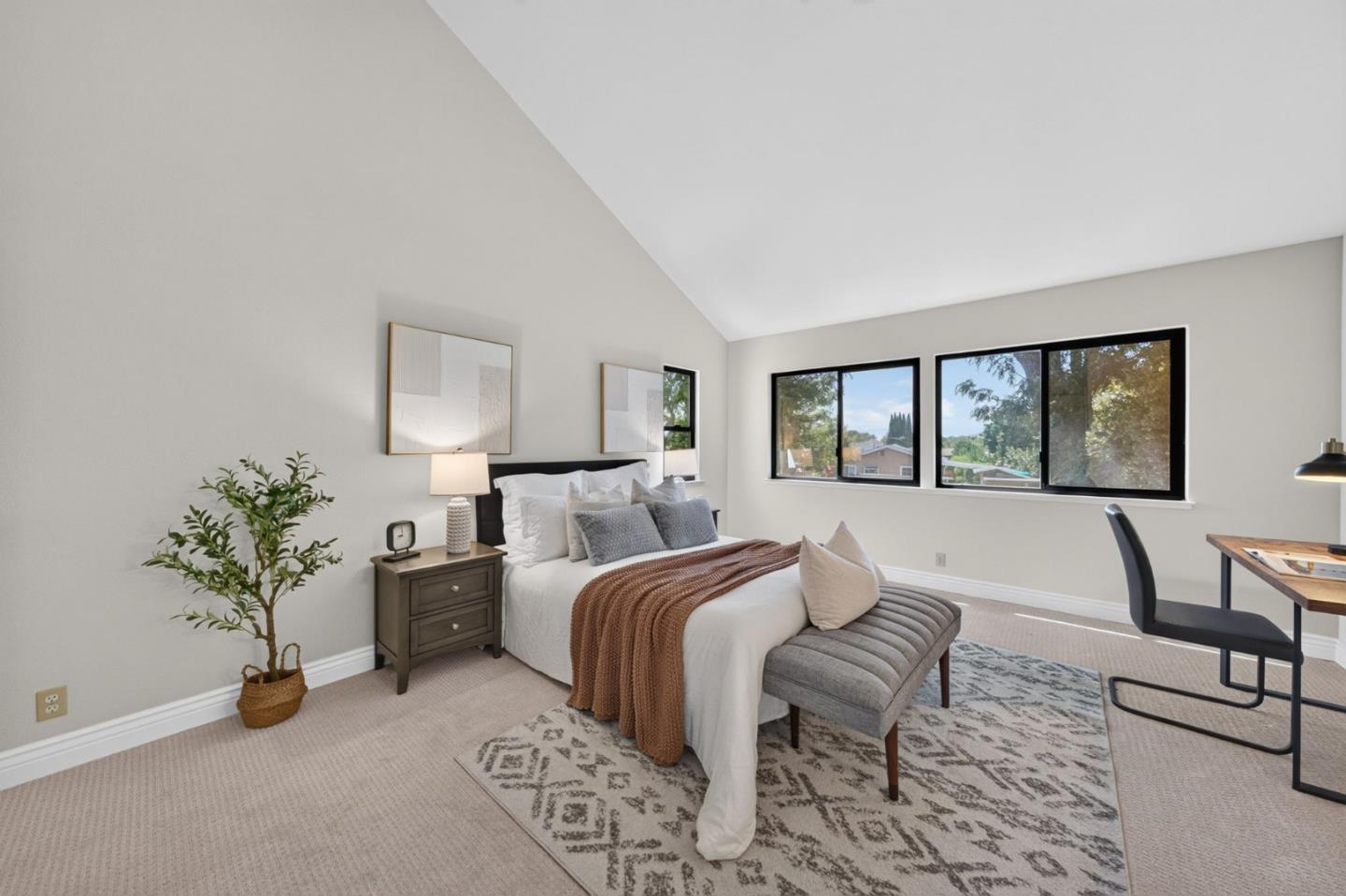 1205 Sierra Village WAY