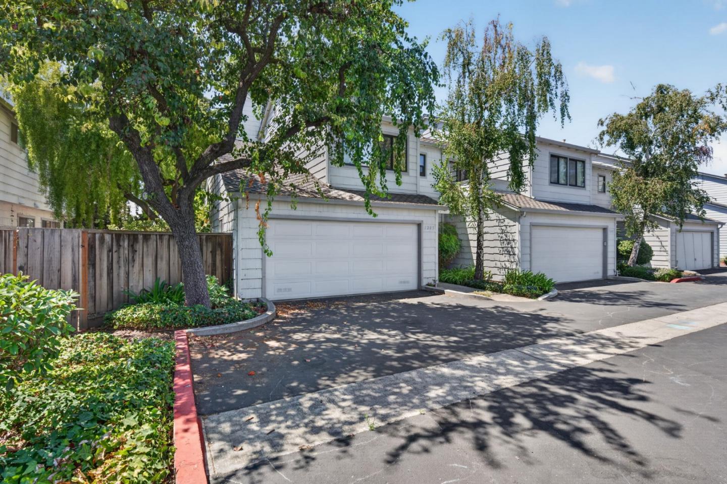 1205 Sierra Village WAY