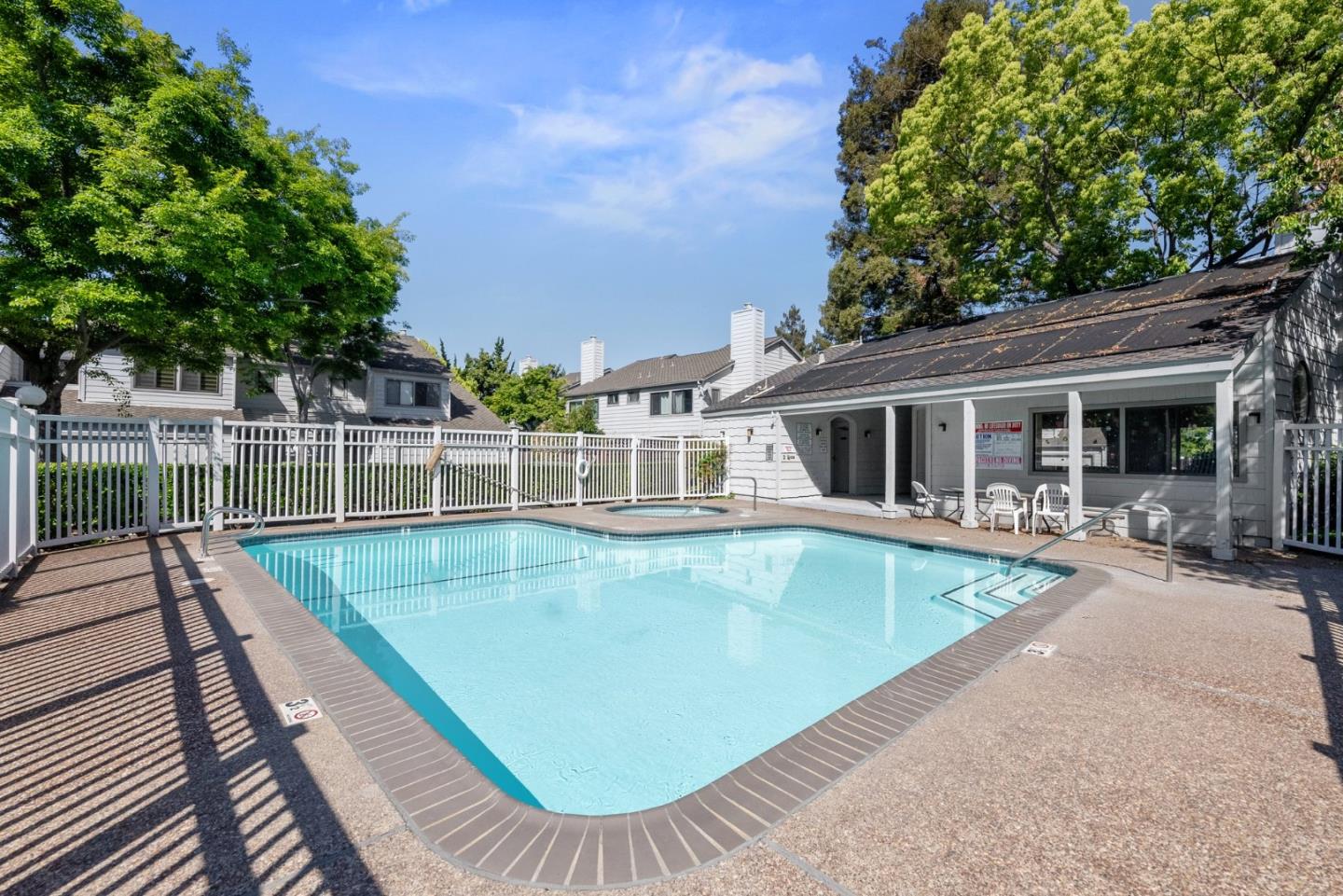 1205 Sierra Village WAY