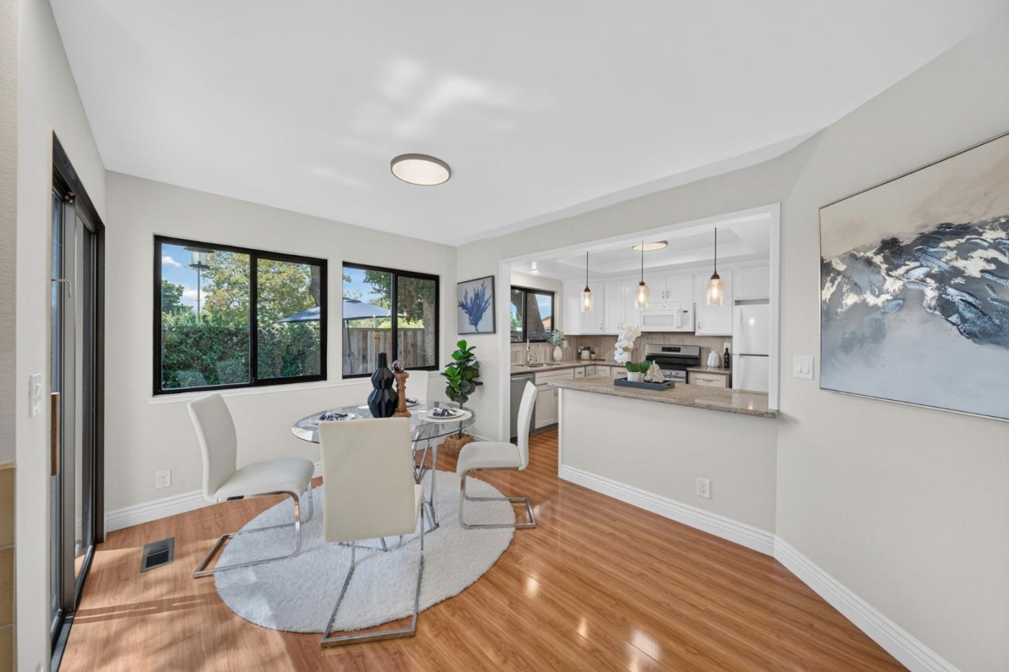 1205 Sierra Village WAY