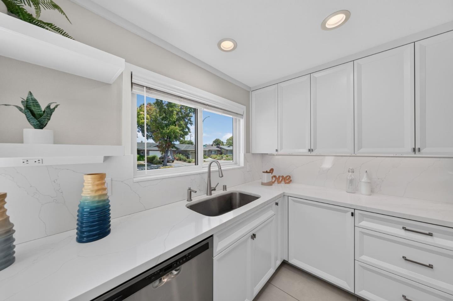 3325 Jenkins AVE