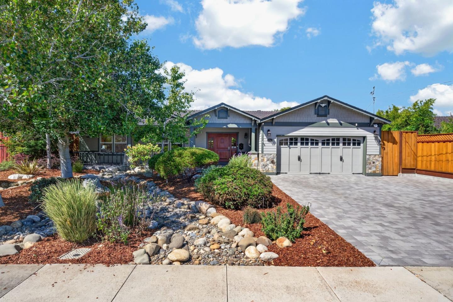 411 Carlyn AVE