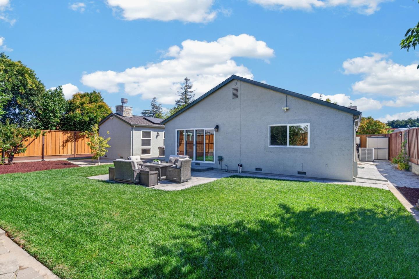 411 Carlyn AVE