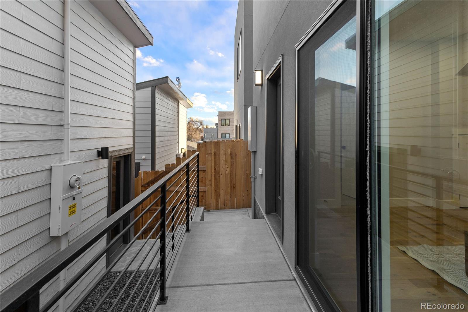 1290 Newton Street Unit: 2