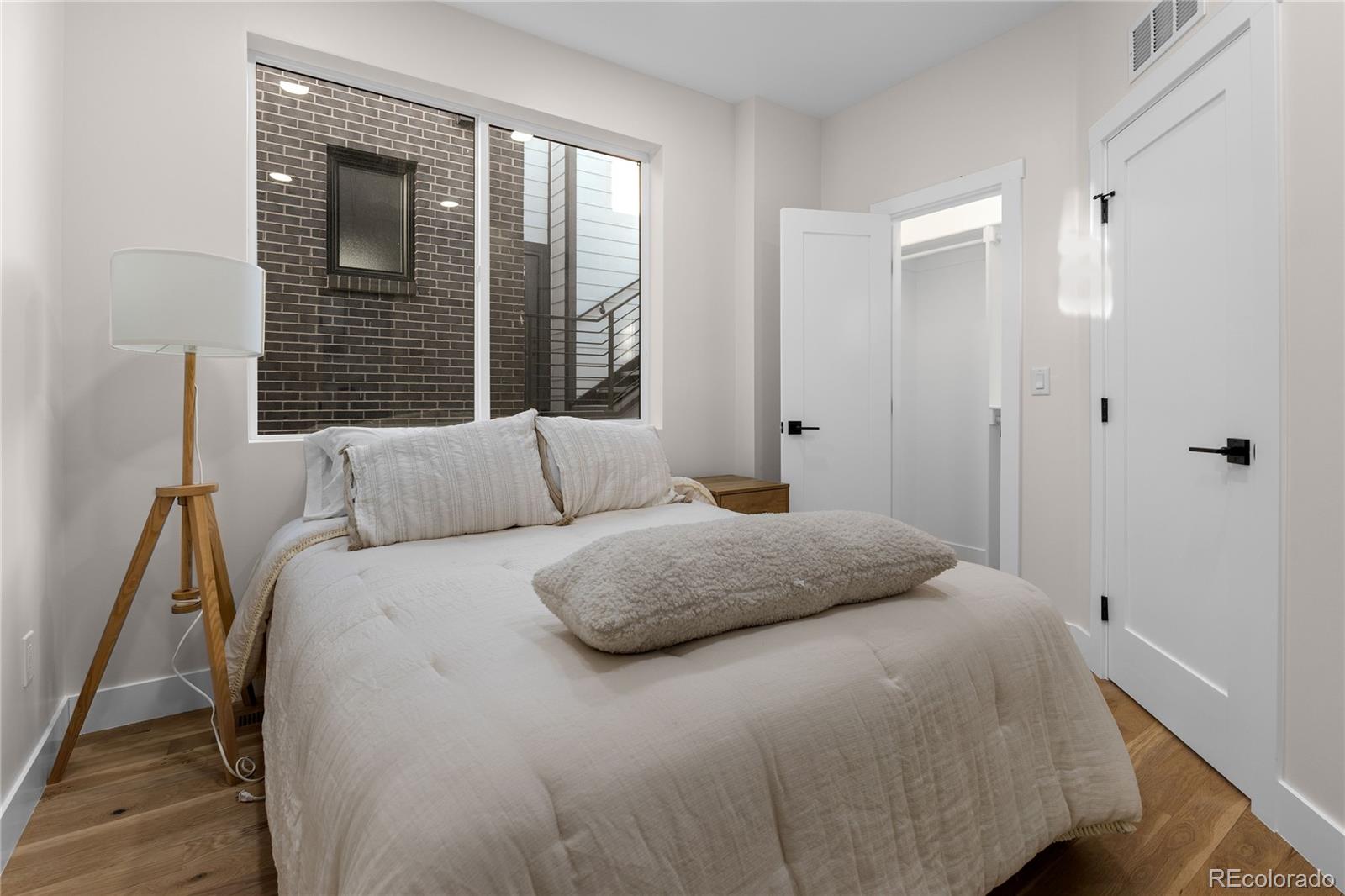 1290 Newton Street Unit: 2