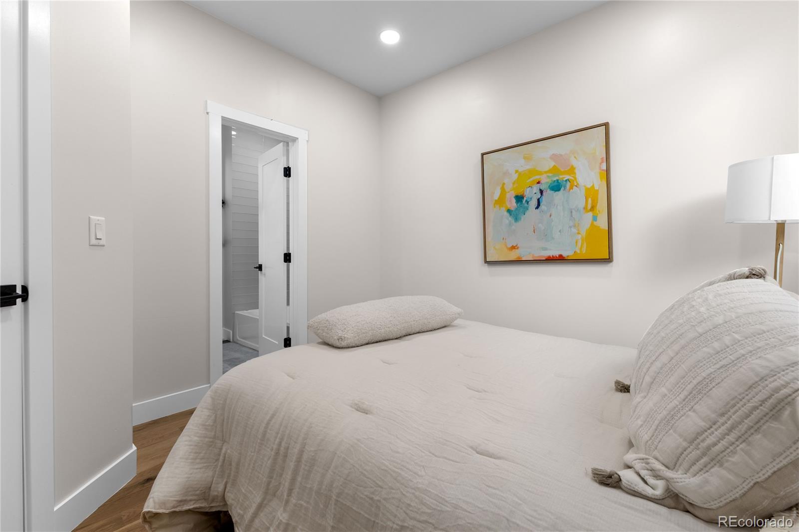 1290 Newton Street Unit: 2
