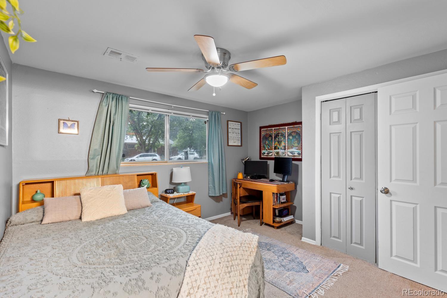 452 S Robb Way