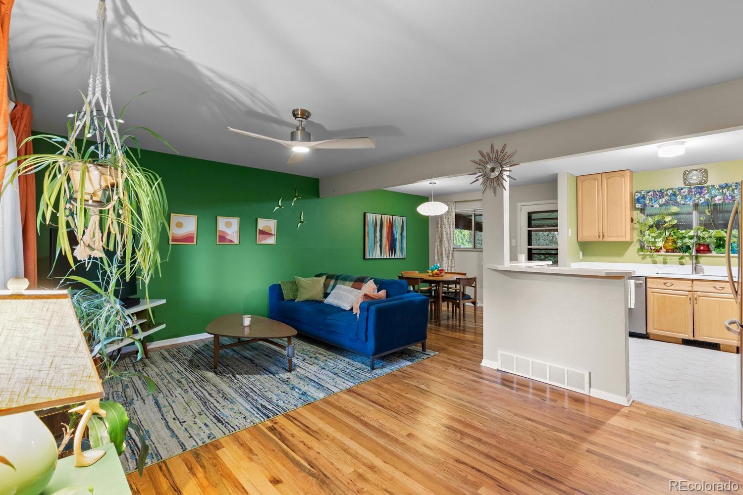 452 S Robb Way