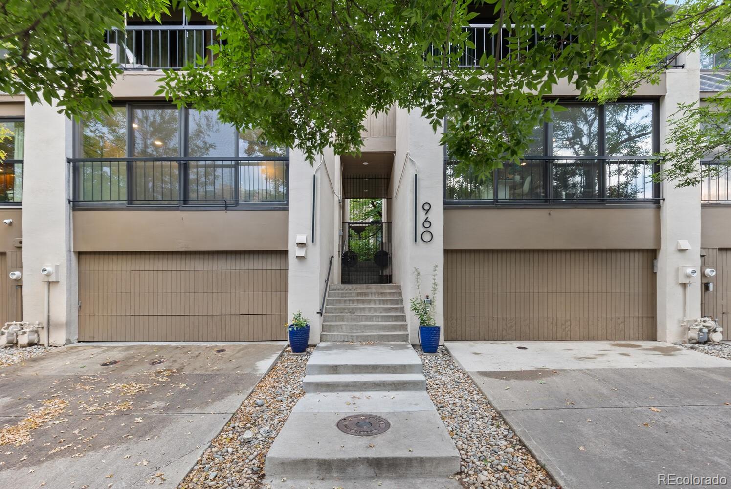 960 N Pennsylvania Street Unit: 16