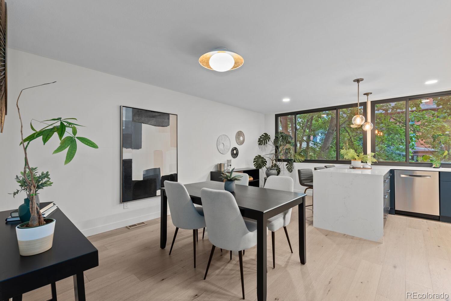 960 N Pennsylvania Street Unit: 16