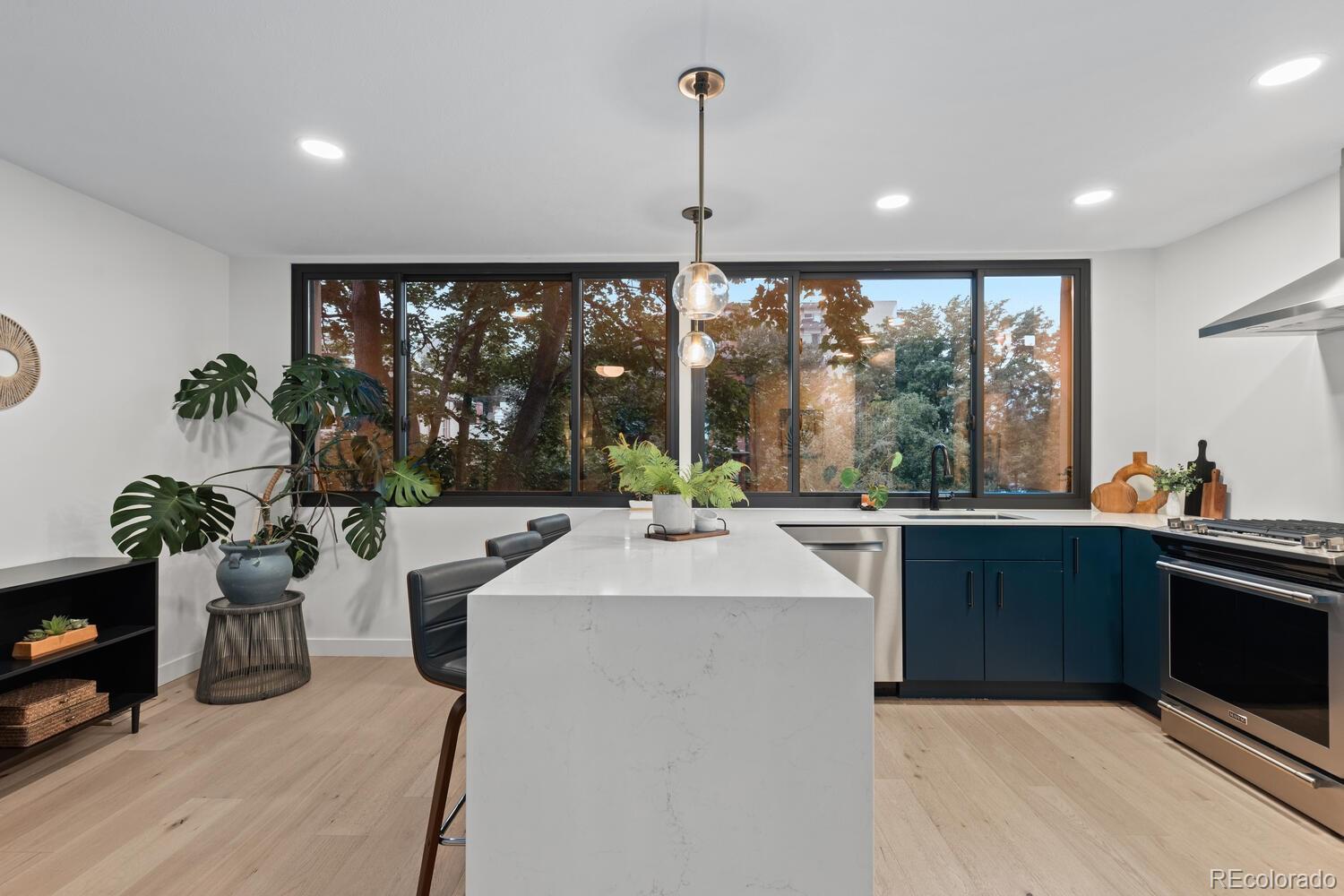 960 N Pennsylvania Street Unit: 16