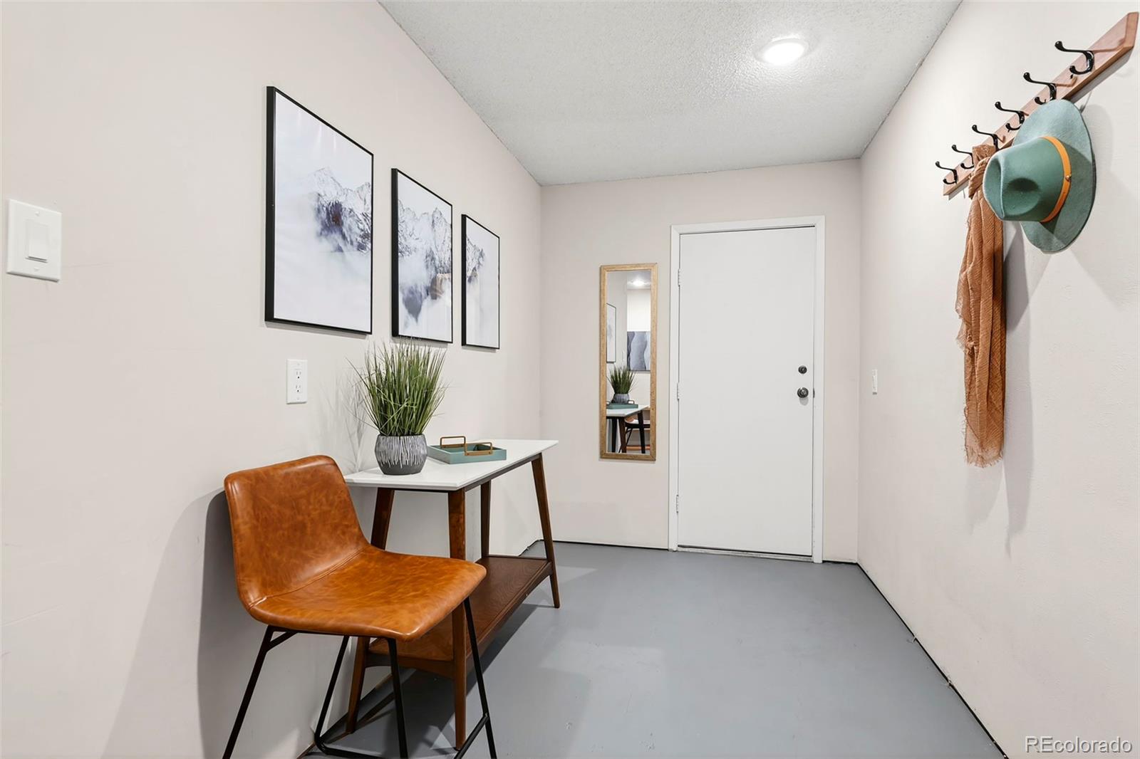 960 N Pennsylvania Street Unit: 16
