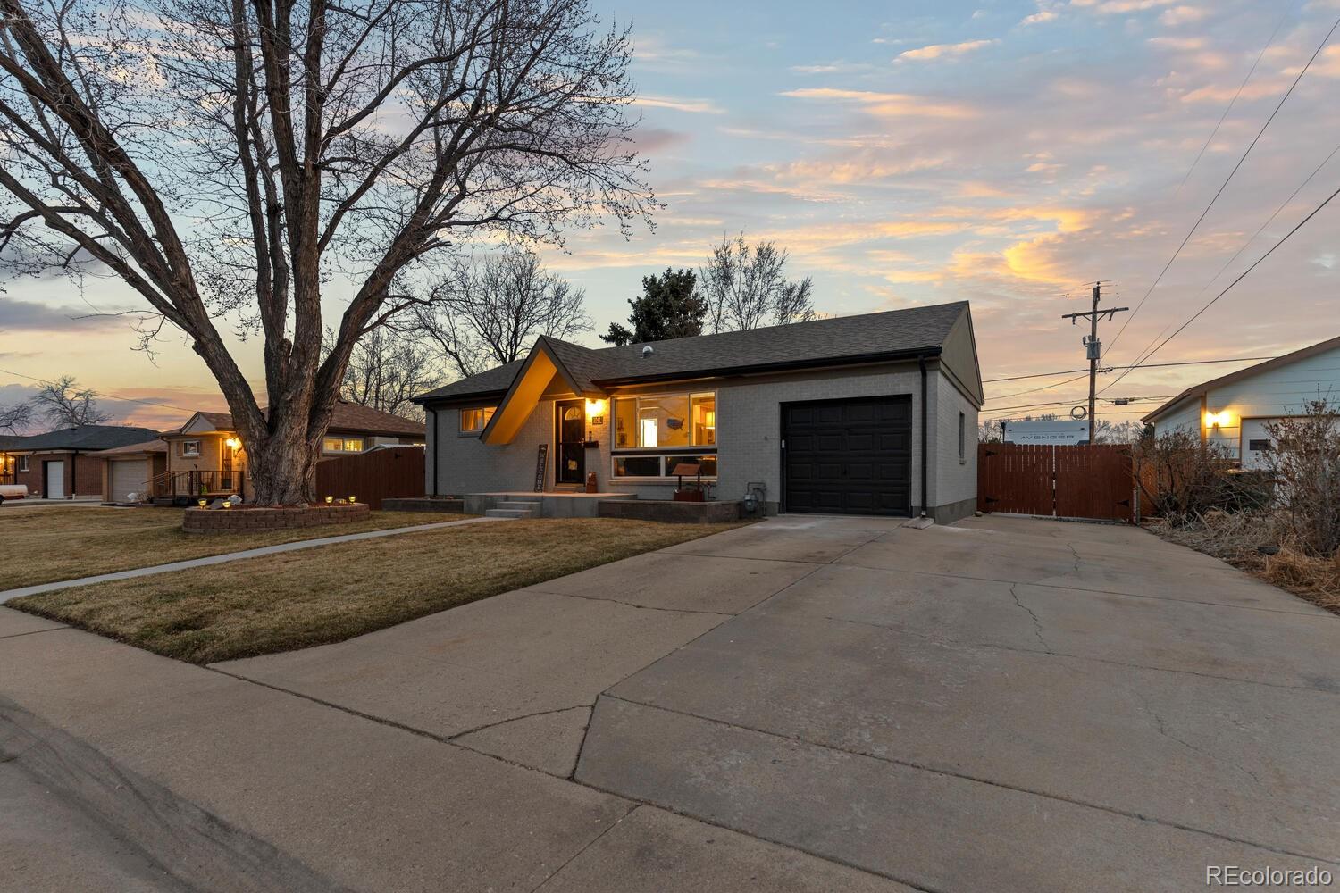 1042 Leroy Drive