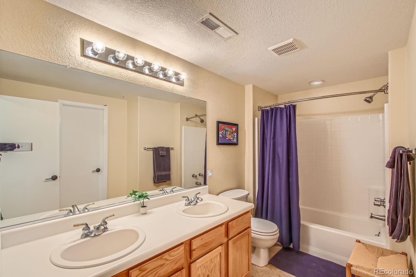 10762 W 54th Place