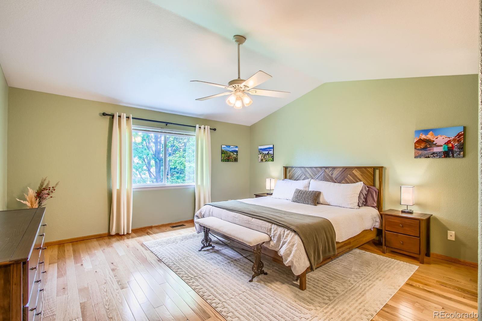 10762 W 54th Place