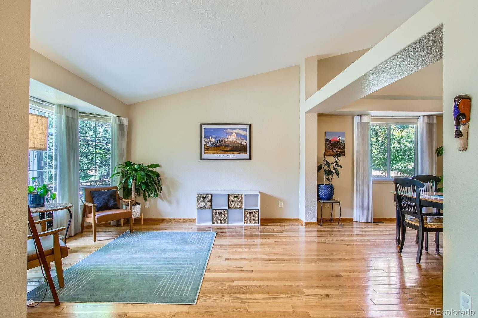 10762 W 54th Place