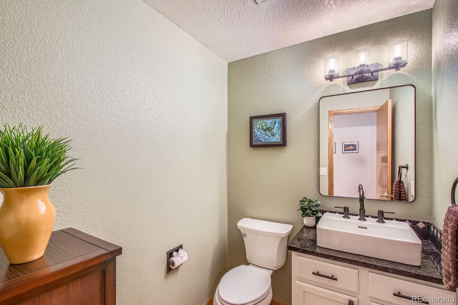 10762 W 54th Place