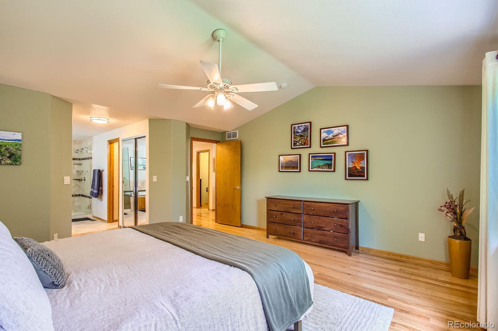 10762 W 54th Place