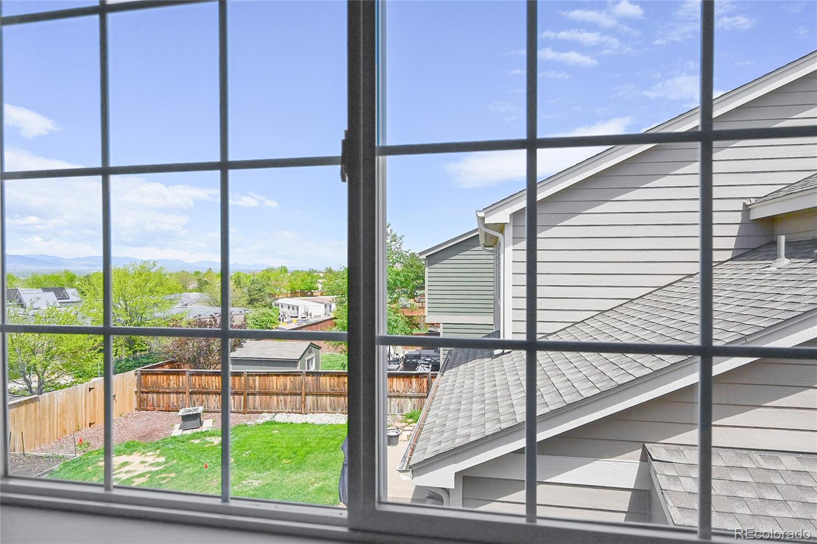 1089 Mulberry Lane