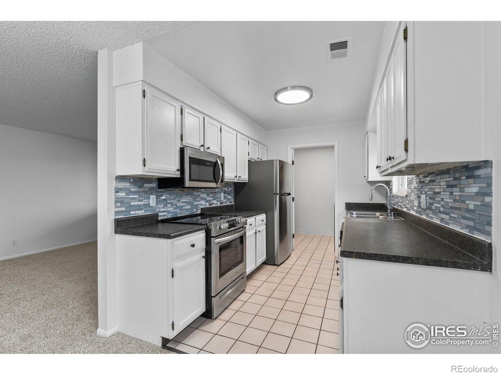 9868 Appletree Place