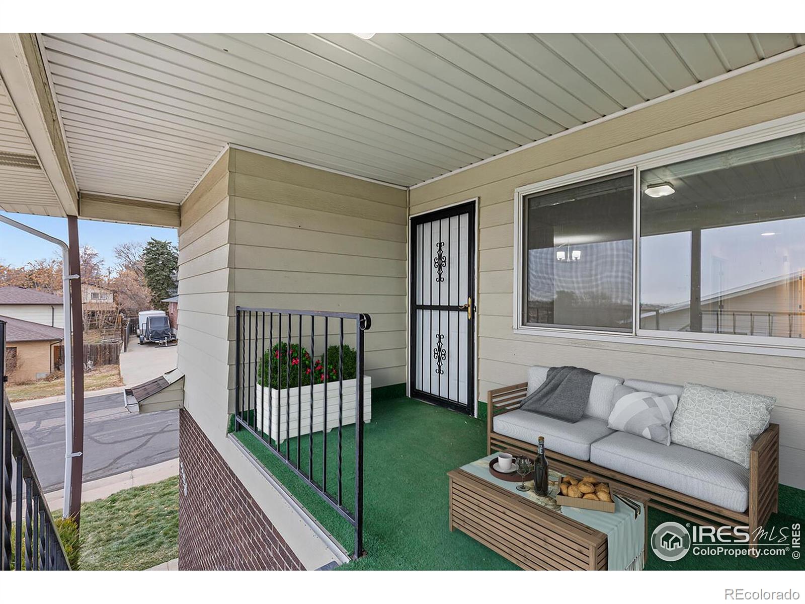 9868 Appletree Place