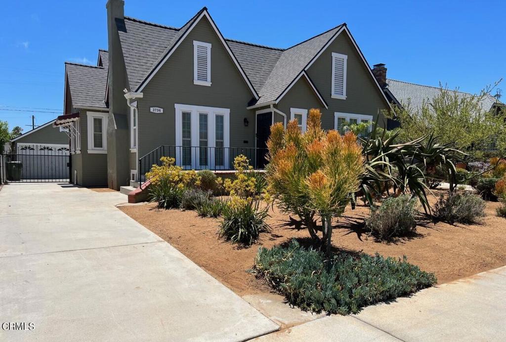 3734 W 59th Place