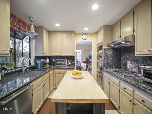 102 San Nicolas Circle