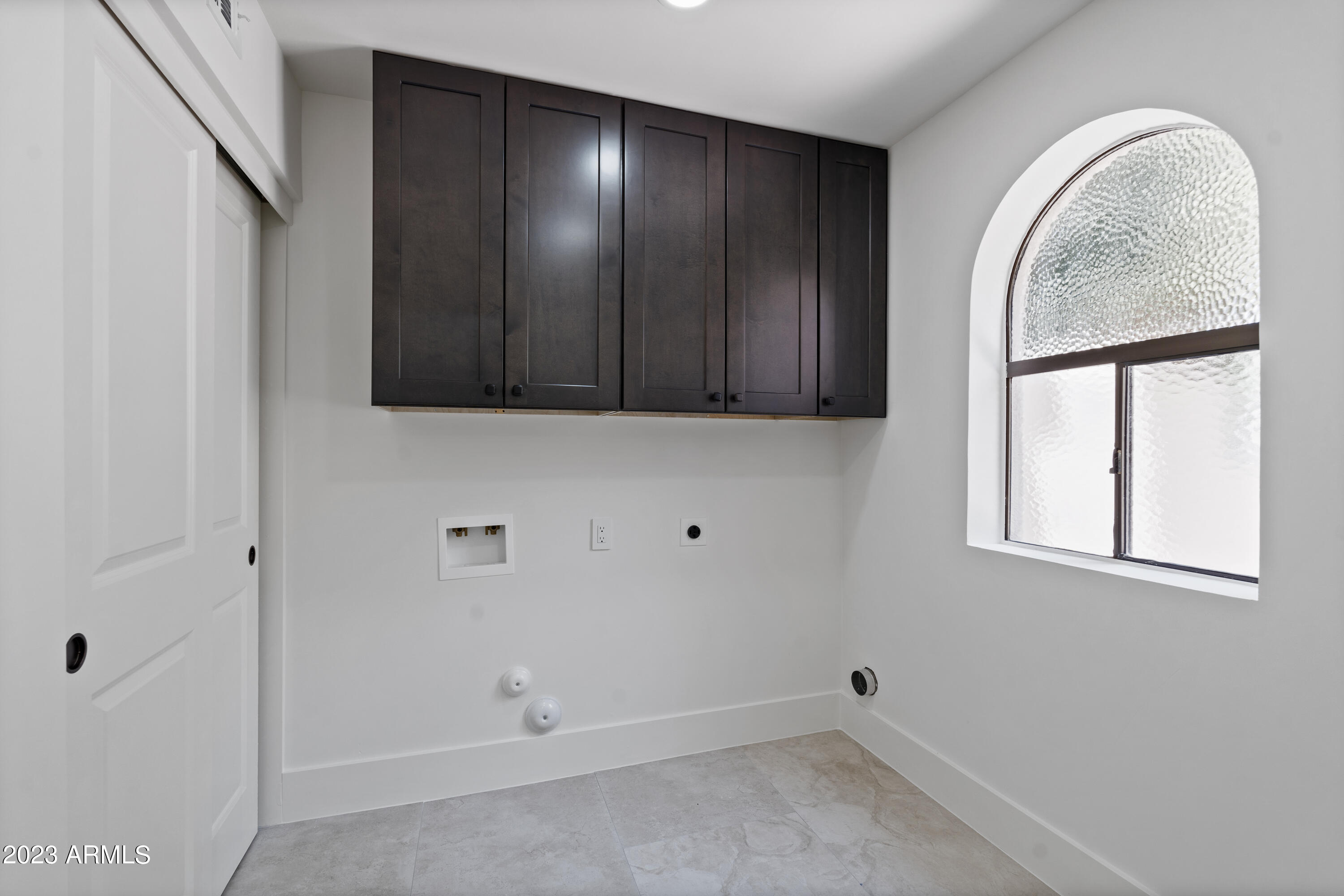 8568 N 84TH Place