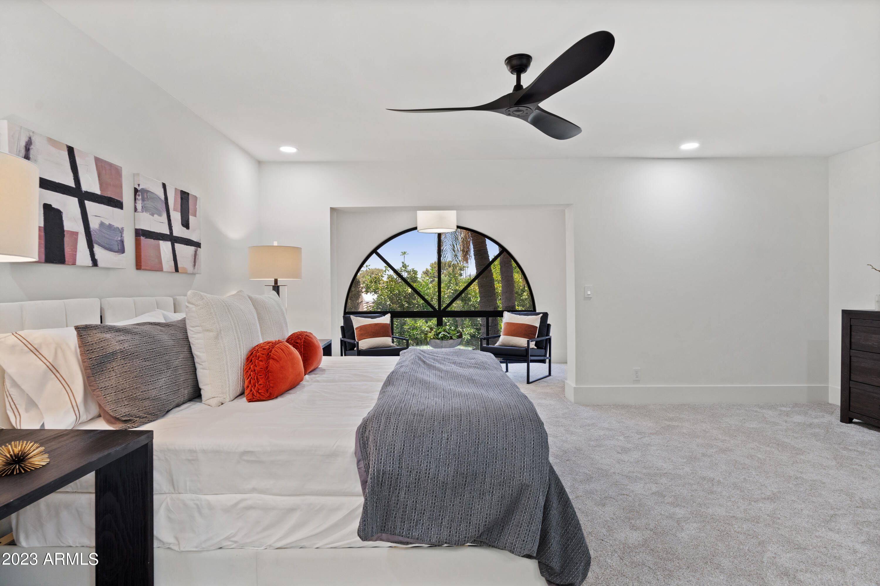 8568 N 84TH Place