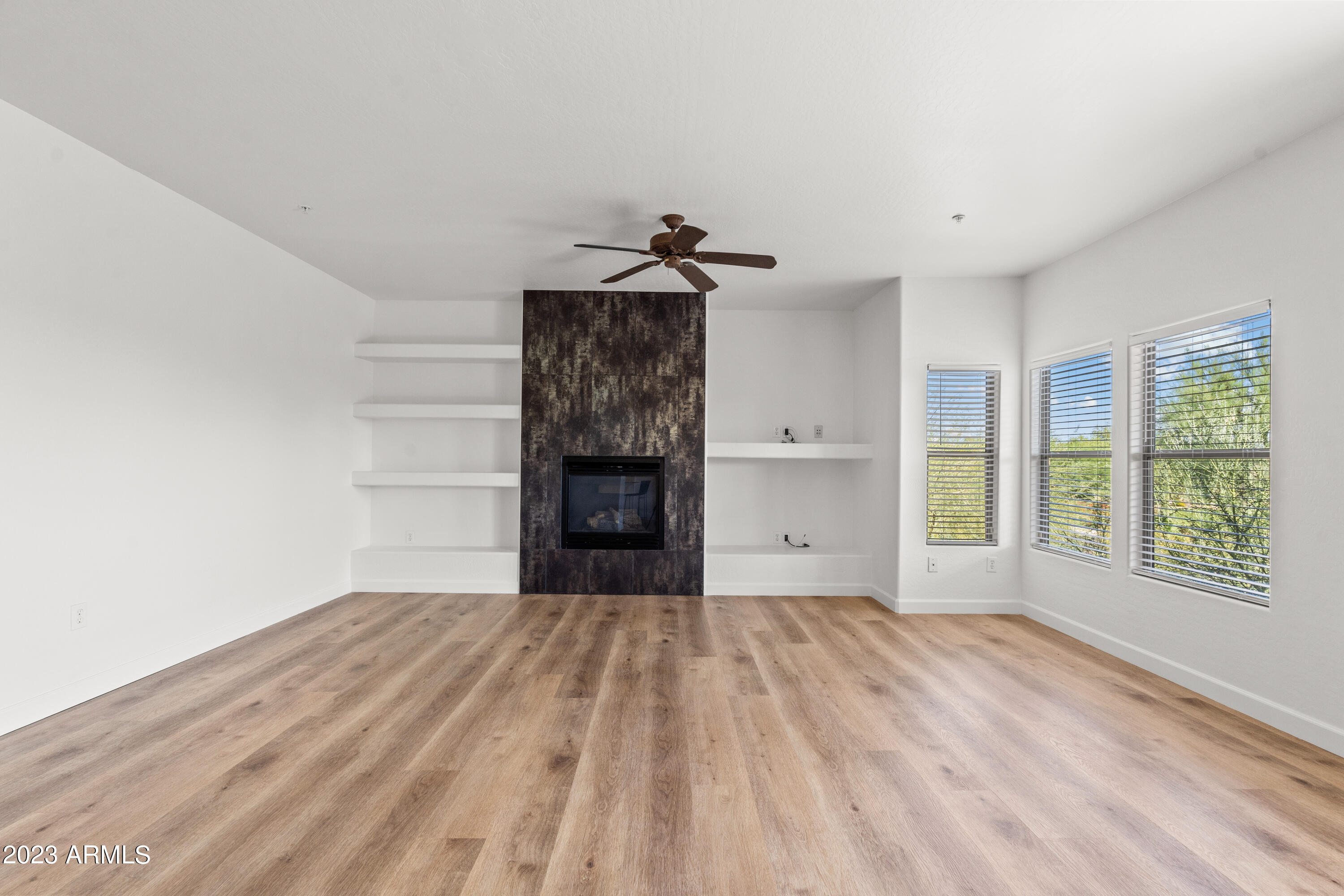 19700 N 76TH Street # 2169