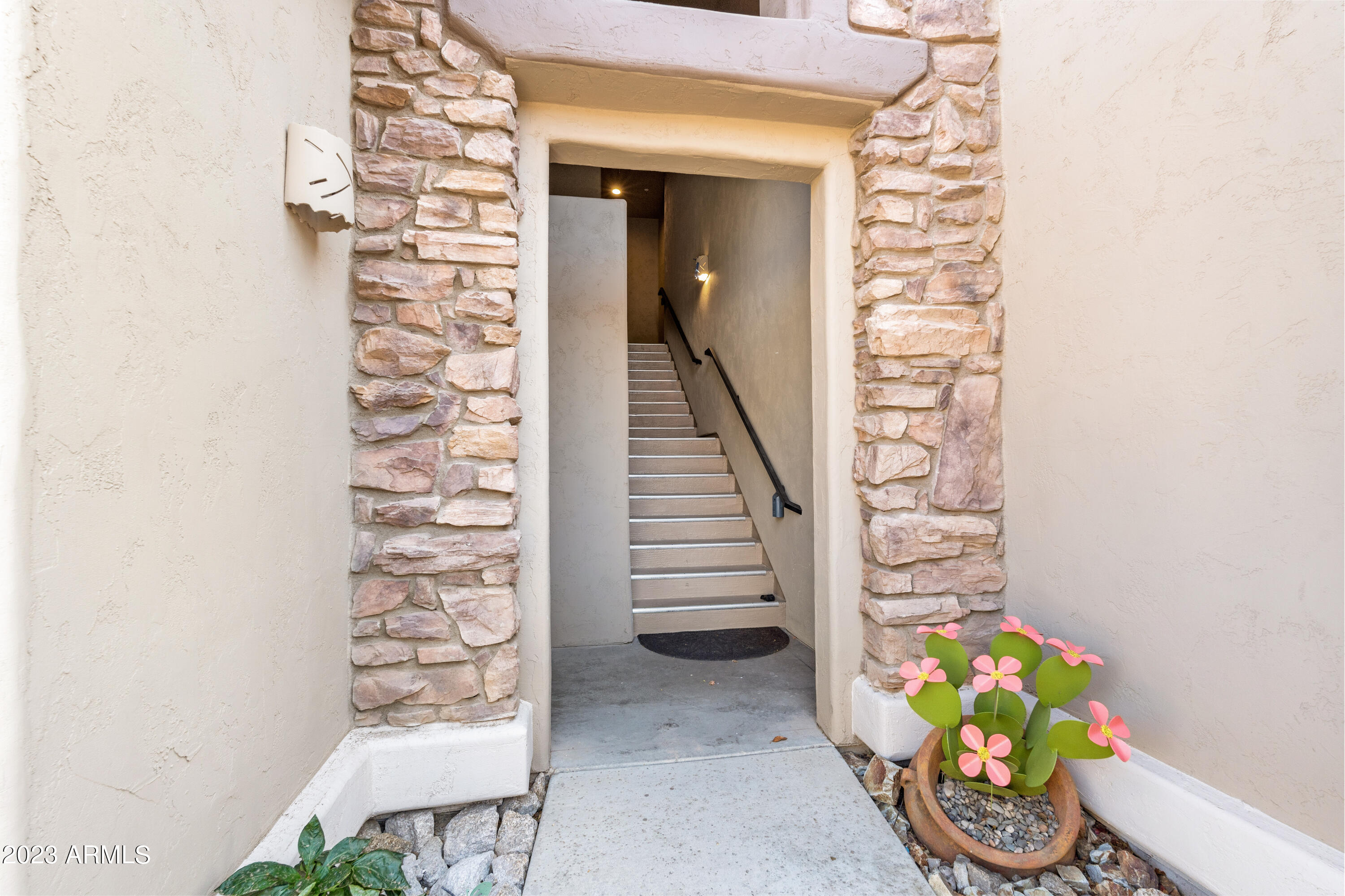 19700 N 76TH Street # 2169