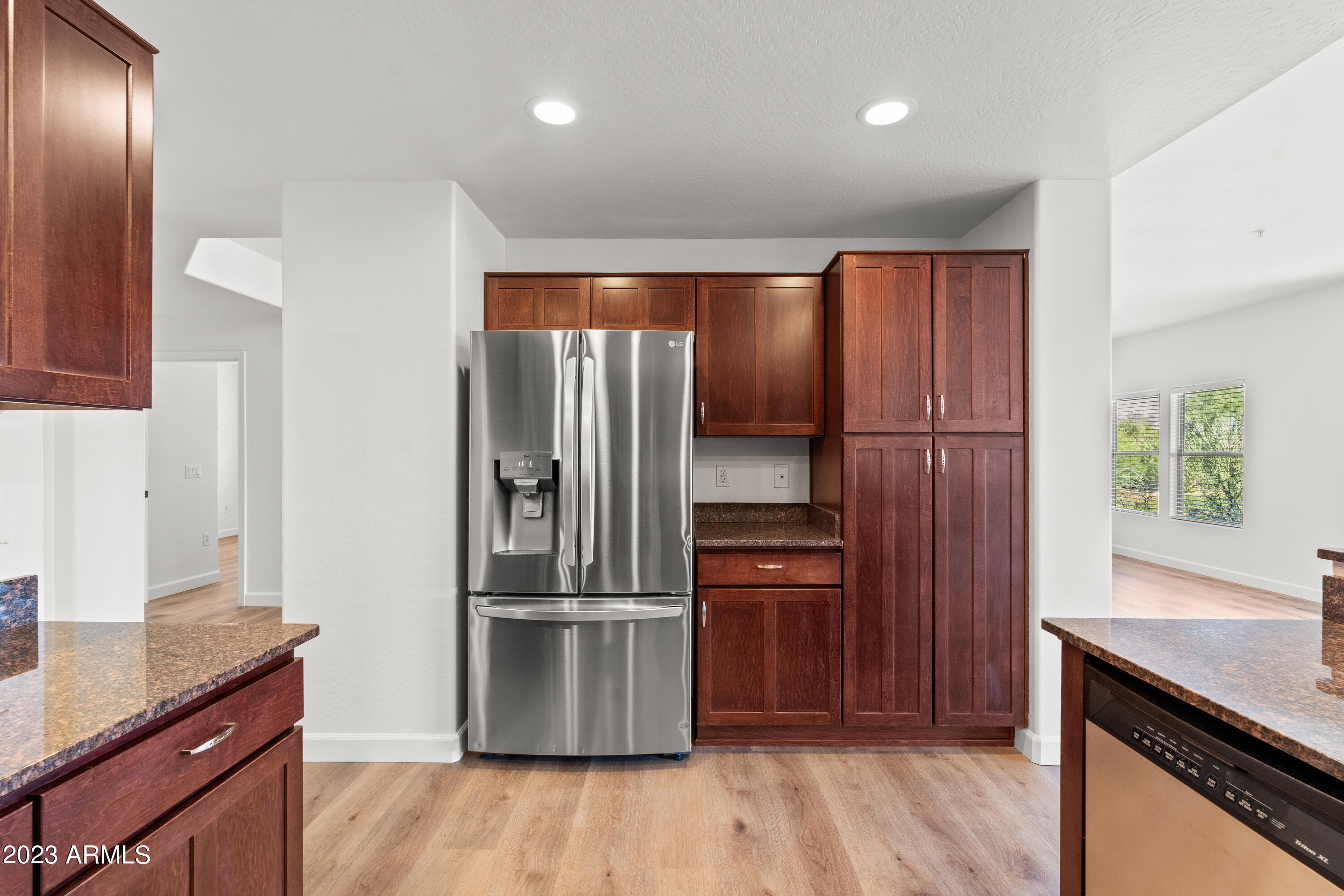 19700 N 76TH Street # 2169