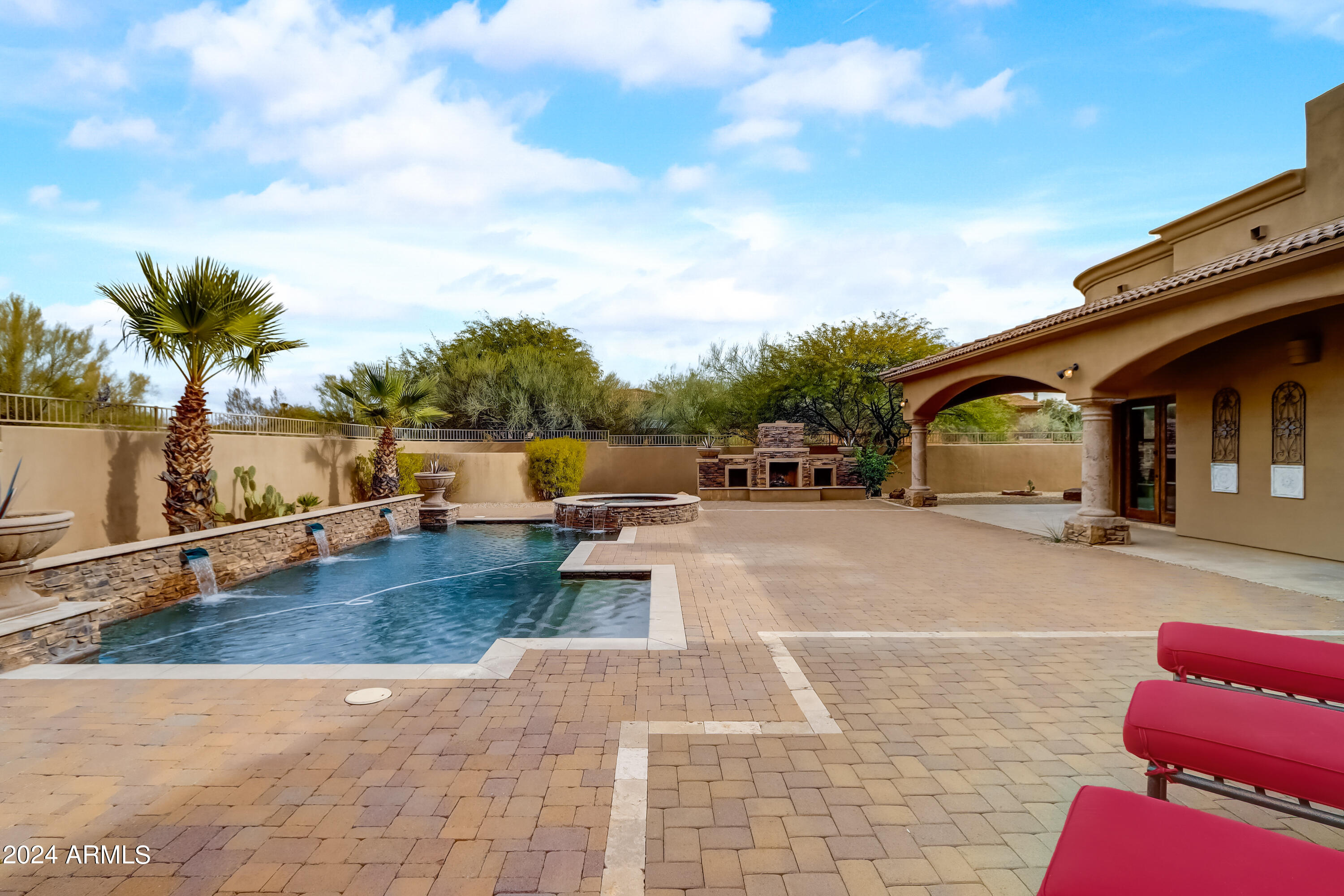 8644 E WOODLEY Way