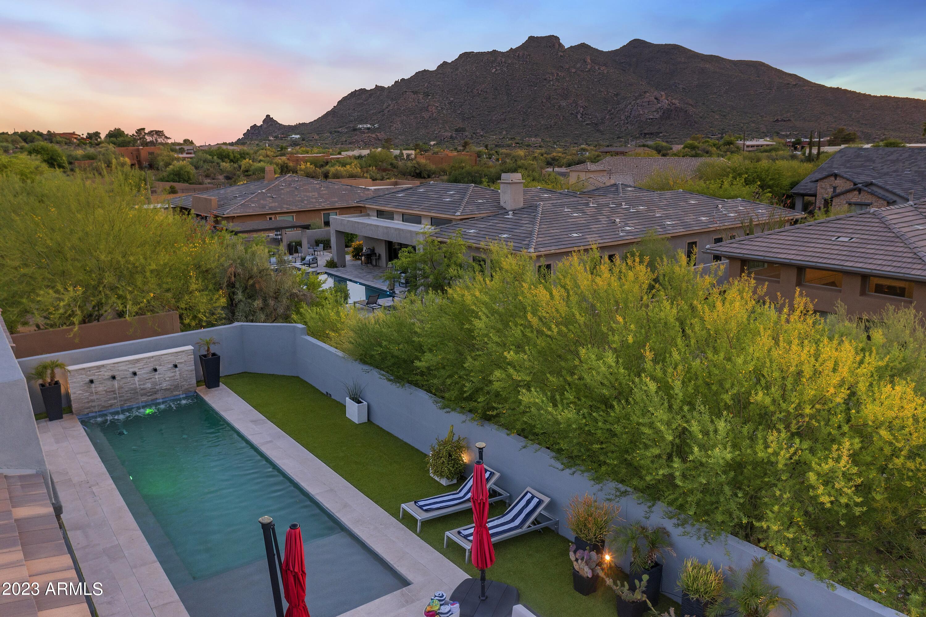 37226 NE GREYTHORN Circle