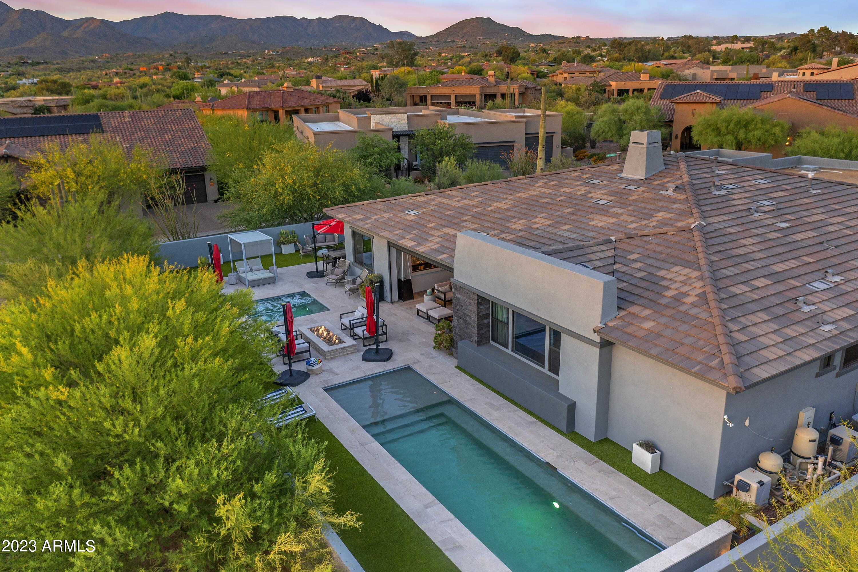 37226 NE GREYTHORN Circle