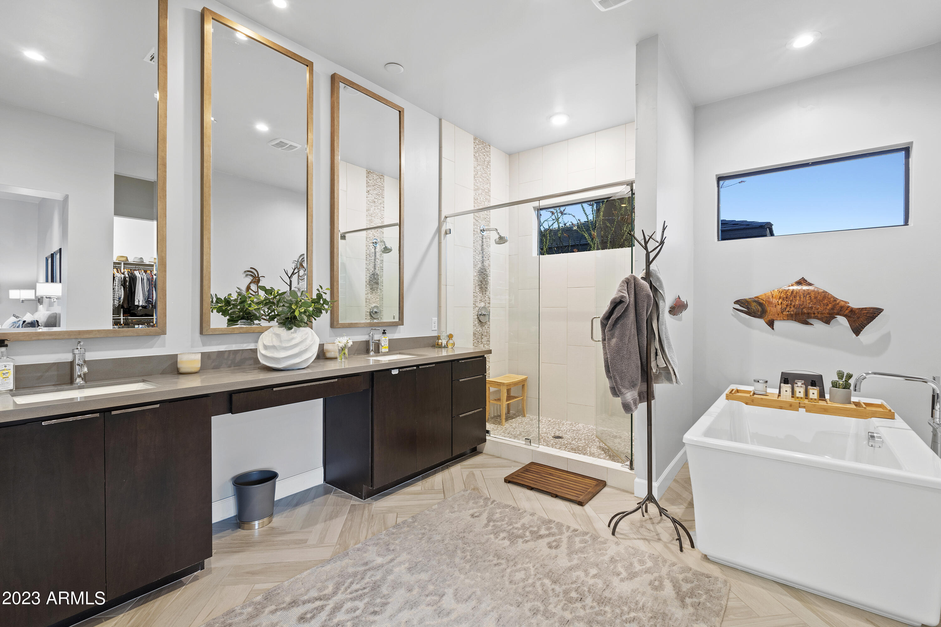 37226 NE GREYTHORN Circle