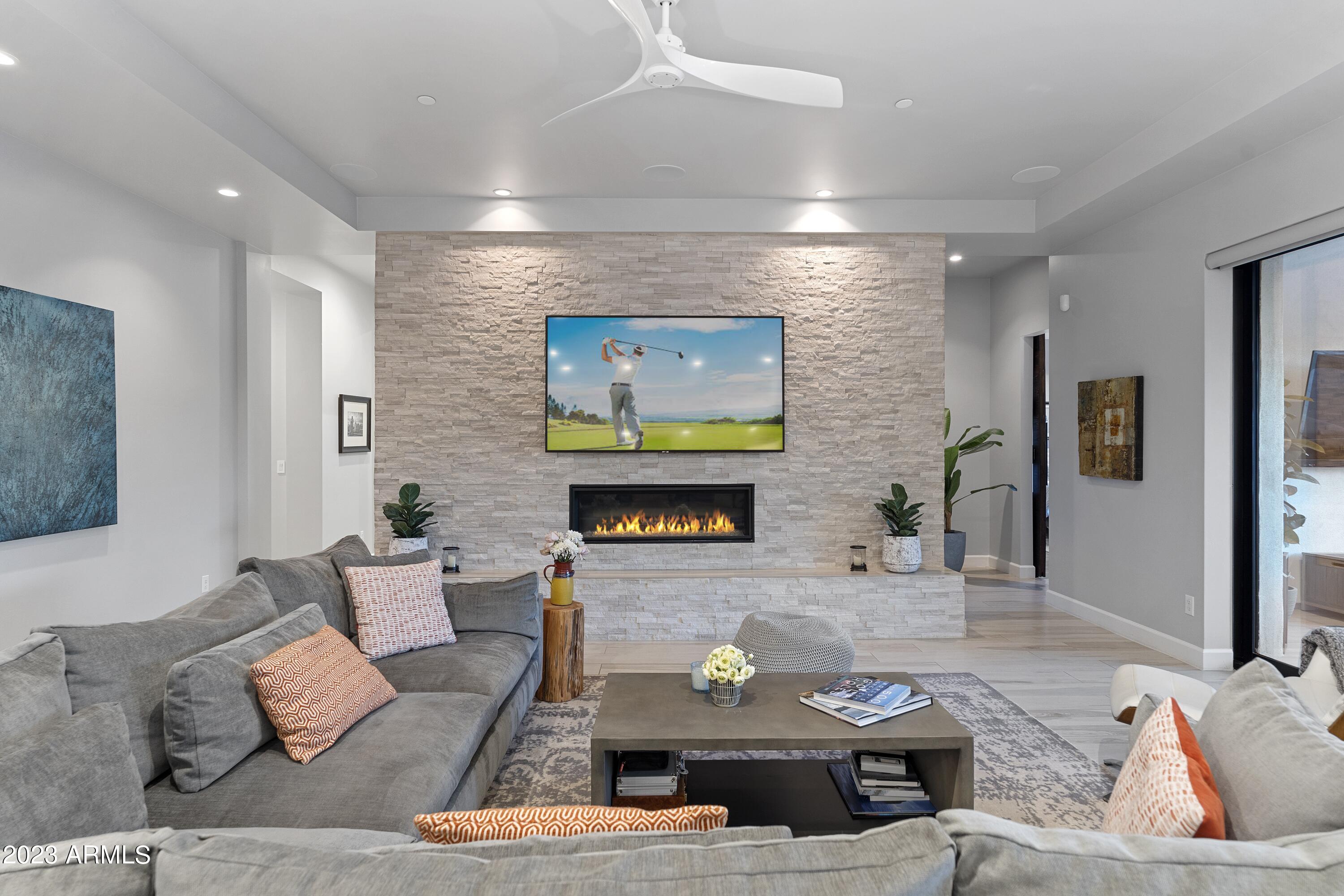 37226 NE GREYTHORN Circle