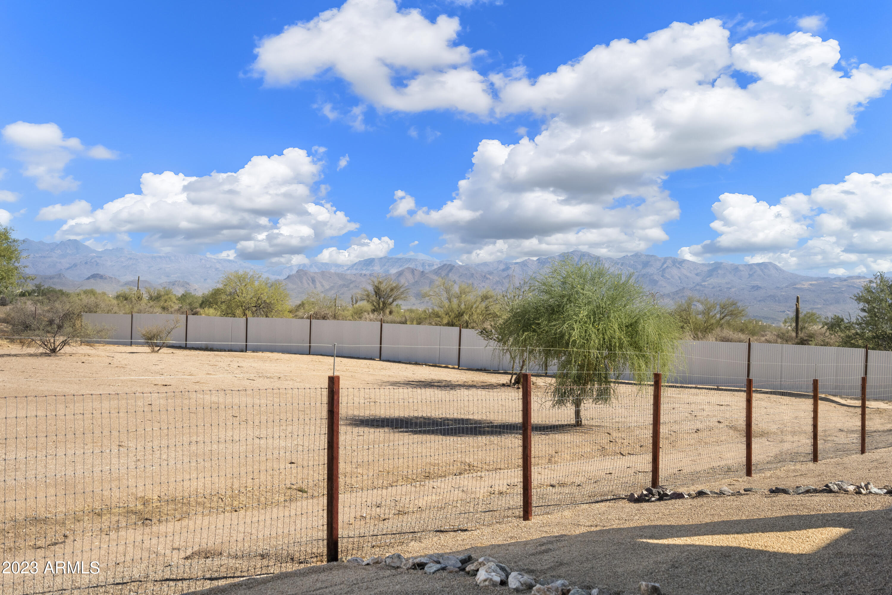 16518 E SAGUARO VISTA Drive