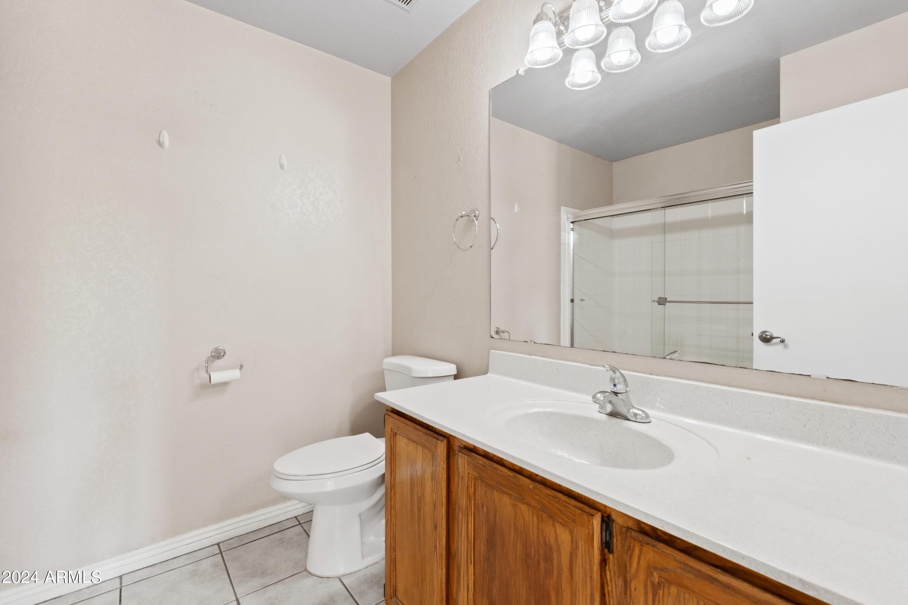 4002 E WESCOTT Drive