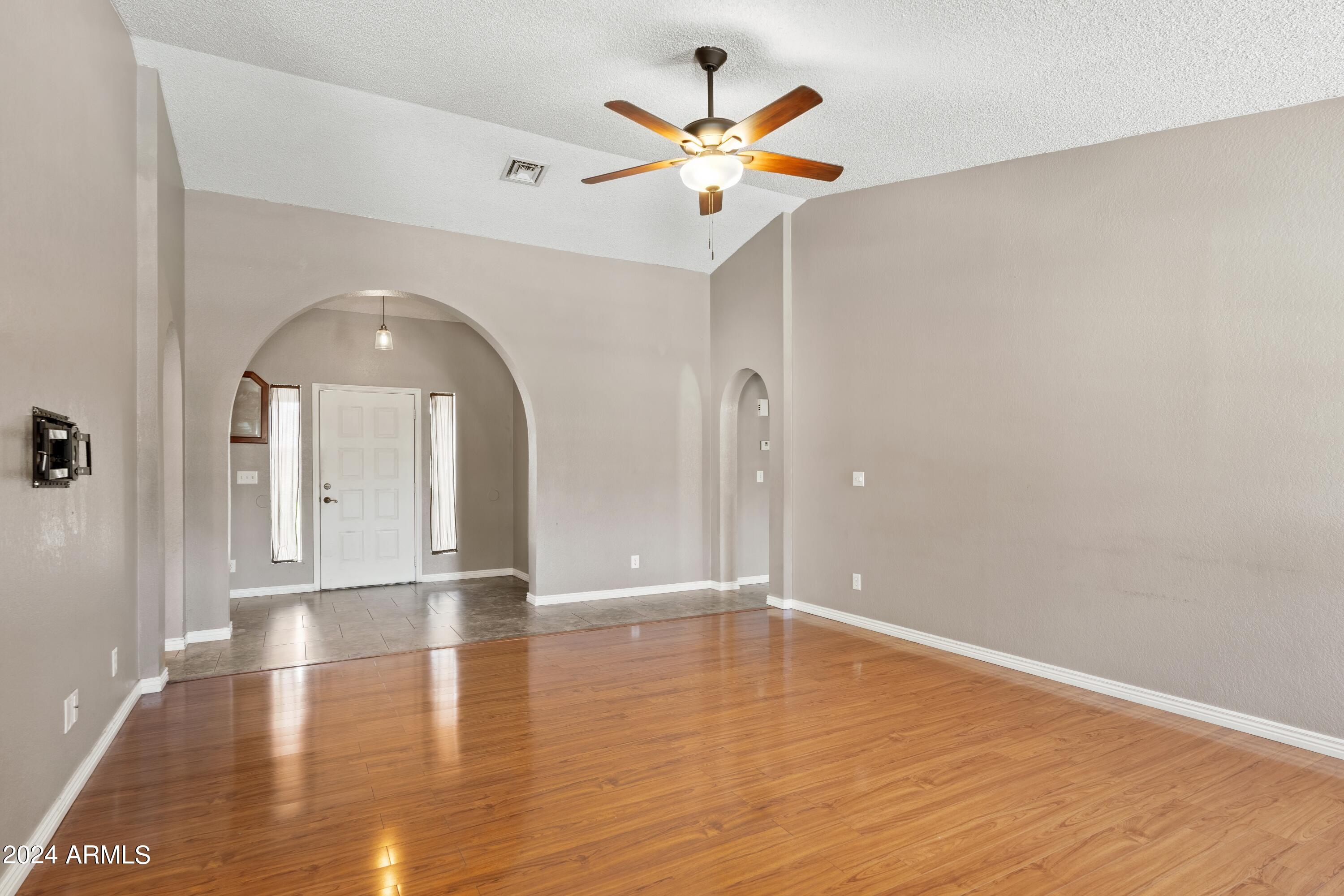 4002 E WESCOTT Drive