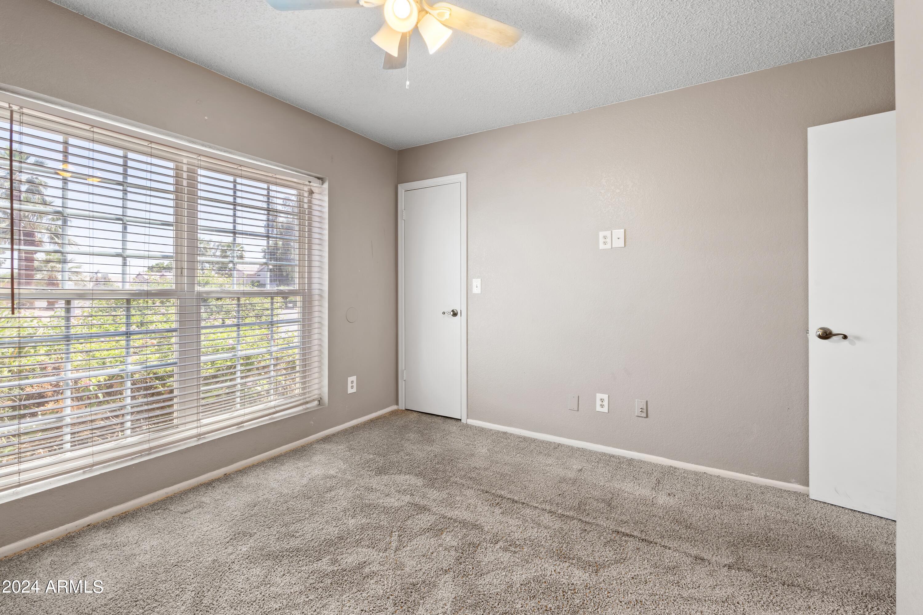 4002 E WESCOTT Drive