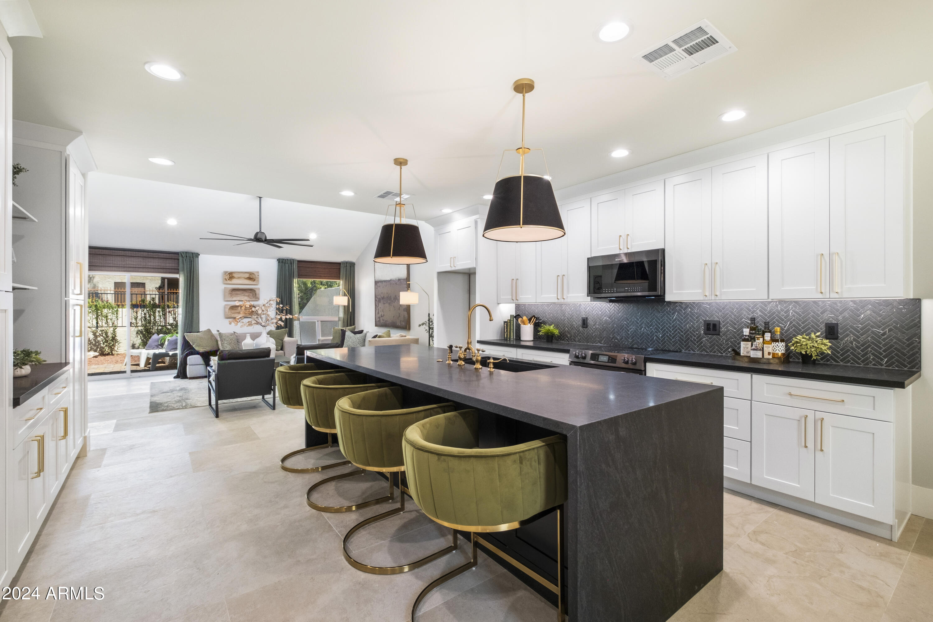 2555 N MILLER Road